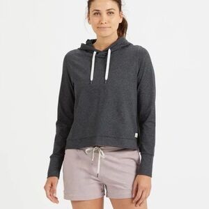 VUORI HALO ESSENTIAL HOODIE SIZE MEDIUM EUC